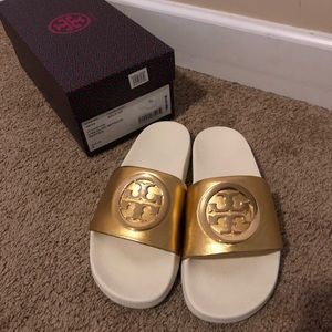 New Tory Burch slides size 7 metallic